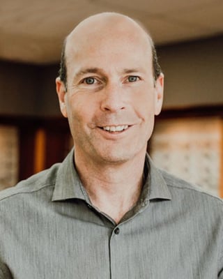 Dr. Alan Nicholson